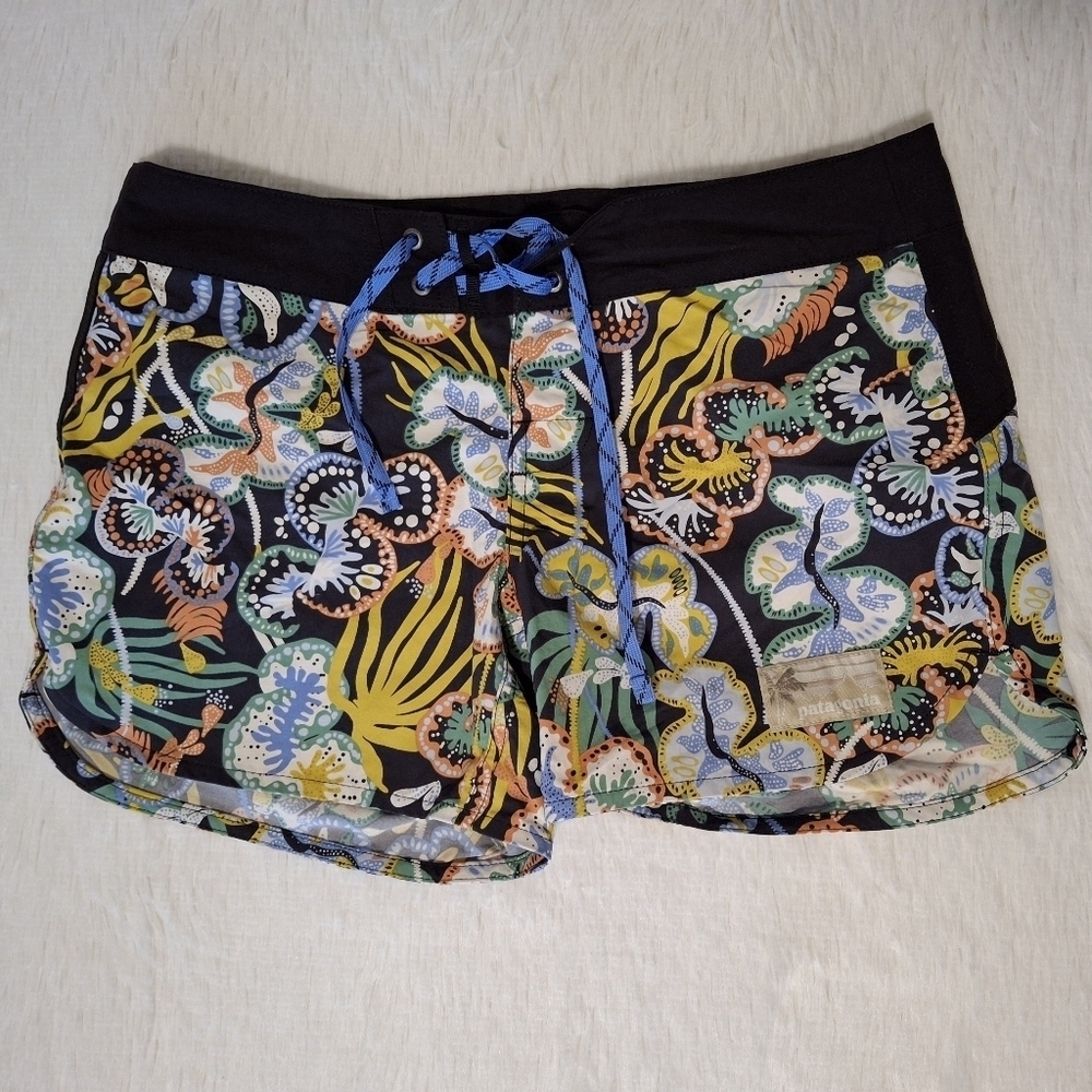 Patagonia Women's Wavefarer Boardshorts - 5 In. - Picture 4 of 8